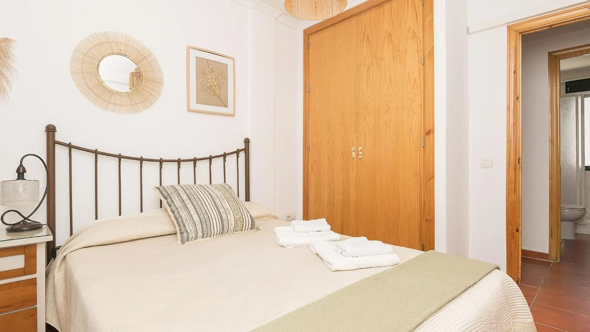 Marina Place - Apartment With Free Wifi Novo Sancti Petri Spain