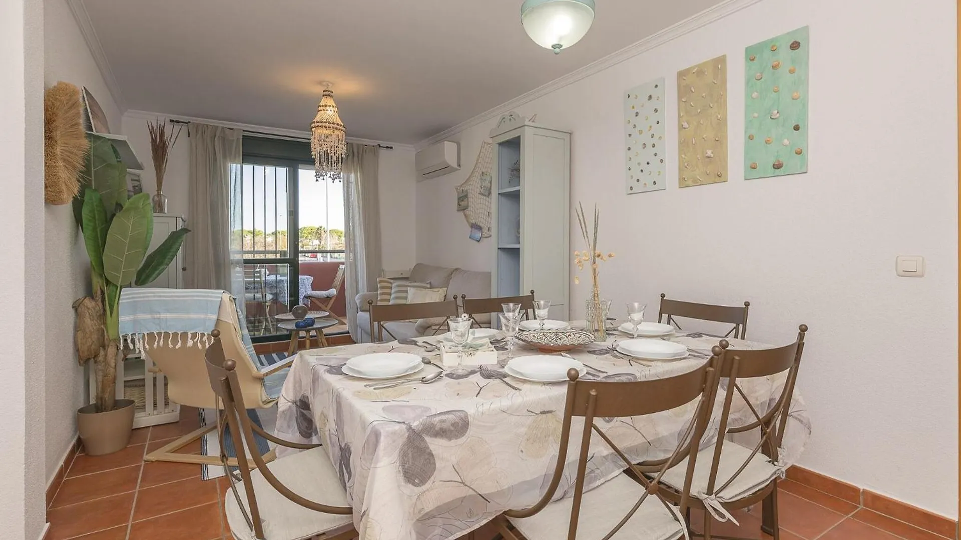 Marina Place - Apartment With Free Wifi Novo Sancti Petri