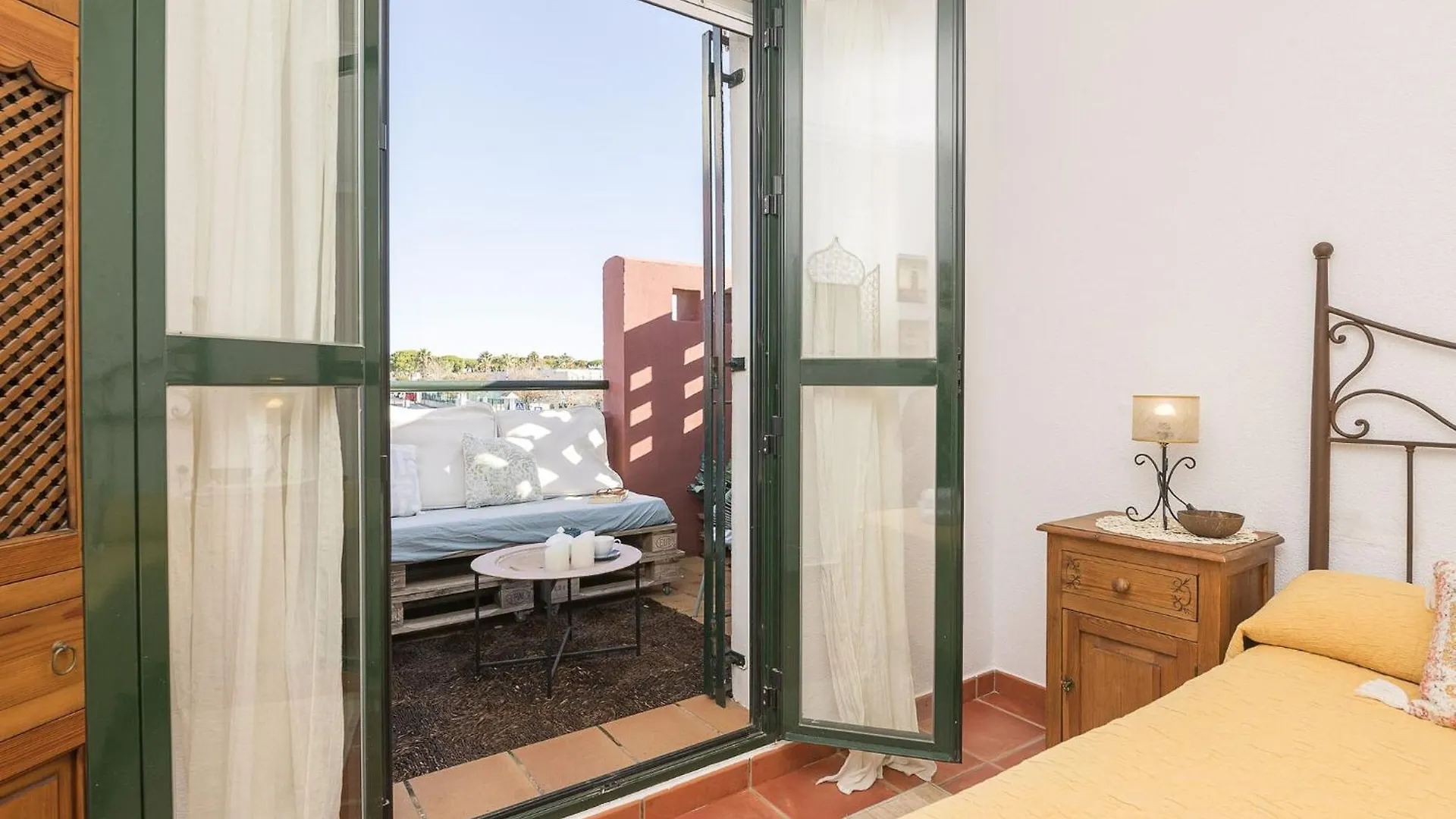 Marina Place - Apartment With Free Wifi Novo Sancti Petri 0*,